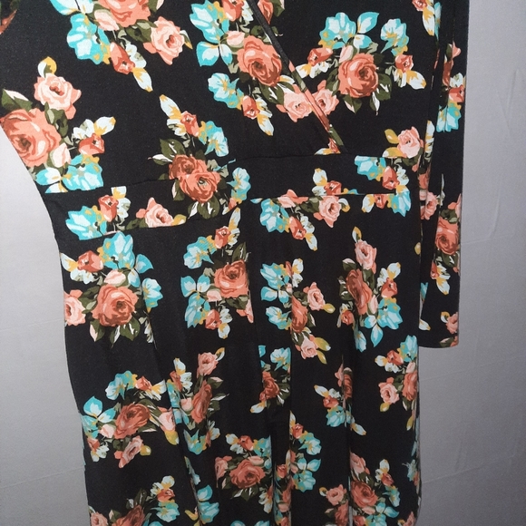 Floral Black Dress - Picture 2 of 5